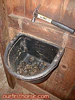 Manure in the feed bucket Manure in the feed bucket